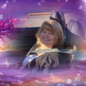 Meet your Posher, Gloria